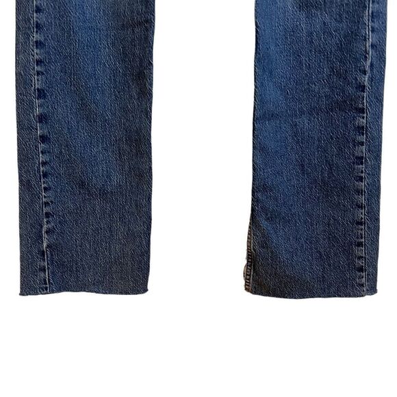 Zara medium wash raw hem jeans. Size 8 - Picture 5 of 9